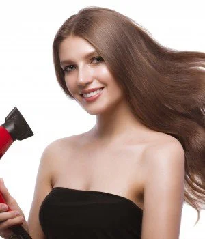 5 أسباب سحرية لشامبو الكيراتين تمنحك شعر ناعم سلس لامع خالى من التجعد