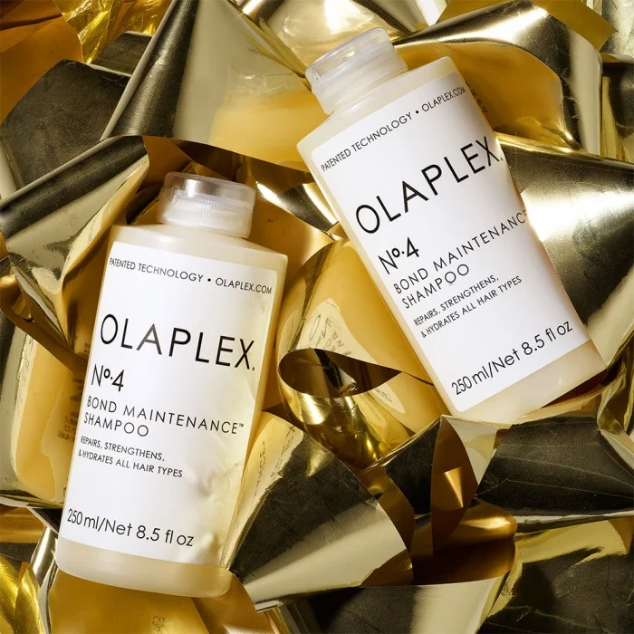 Olaplex No.4 Bond Maintenance Shampoo 100 ML A highly nourishing and reparative shampoo. N°4 Shampoo repairs and protects hair from everyday stresses including damaged hair, split ends, and frizz by re-linking broken bon | Veela Beauty Olaplex No | فييلا بيوتي