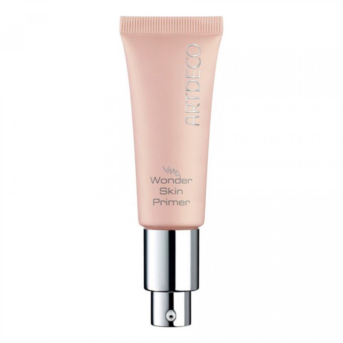 A primer is ideal for preparing your skin for makeup. It also provides your skin with moisture and increases the durability of your makeup. The most important ingredients and their effects: Mineral complex is rich in c | Veela Beauty A primer is ideal for preparing your skin for makeup |