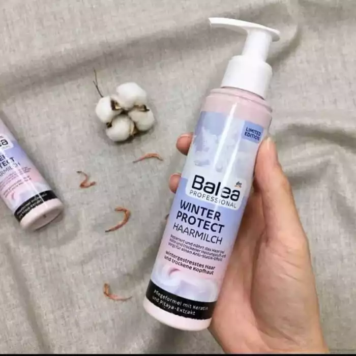 For winter-stressed hair and a dry scalpCare, nourishing and protectiveRepair the hair in cold and dry heated airMakes an anti -static effectHelps to strengthen the hair fibersThe Balea Professional Hair Milk Winter Prot | Veela Beauty For winter-stressed hair and a dry scalpCare, nourishing