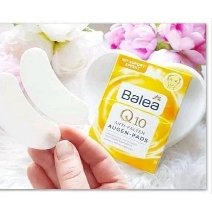 Working on: - Reducing wrinkles under the eyes - Activates the area under the eye, which reduces the circles - Moisturizes and increases the vitality and freshness of the eyes, which reduces the effects of stress | Veela Beauty Working on: | فييلا بيوتي