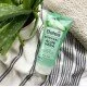 مع 90٪ Aloe Vera48 h care كل بشرة حتى بعد حمامات الشمس توافق الجلد مؤكد من قبل أطباء الجلد رفاهية طويلة الأمد للبشرة: يوفر لك Balea Bodygel Aloe Vera الخفيف مع Hydro-Tri-Complex ترطيبًا مكثفًا لمدة 48 ساعة. بفضل تركيبة ا | فييلا بيوتي مع 90٪ Aloe Vera48 h care كل بشرة حتى بعد