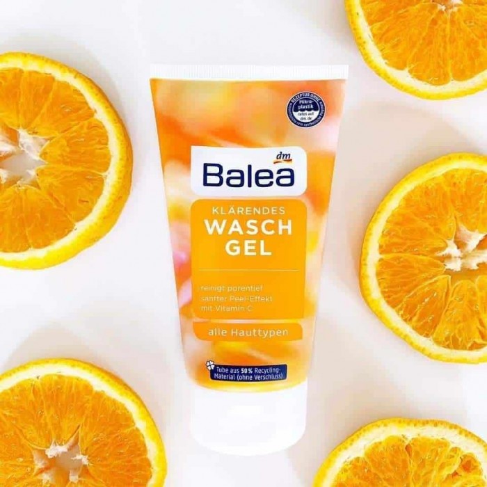 Wash gel vitamin C With Vitamin C and Niacinamides The foundation for a radiant, fresh look and an even complexion: Balea Cleansing Gel Vitamin C with a refreshing citrus scent refreshes the skin and senses thanks to its | Veela Beauty Wash gel vitamin C With Vitamin C and Niacinamides The