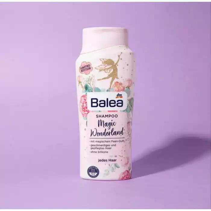إصدار محدود من غسول الجسم Magic Wonderland من Balea يرطب البشرة وينعمها تركيبة زبدة الشيا وزيت عباد الشمس تحمي البشرة من الجفاف برائحة الزهور السحرية وصفة بدون جزيئات بلاستيكية يجلب حليب الجسم ماجيك ووندرلاند من باليا را | فييلا بيوتي إصدار محدود من غسول الجسم Magic