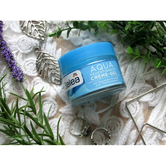 Balea Aqua Moisturizing Day Cream 50 ml Detectable intense moisture for 24 hours With blue-green