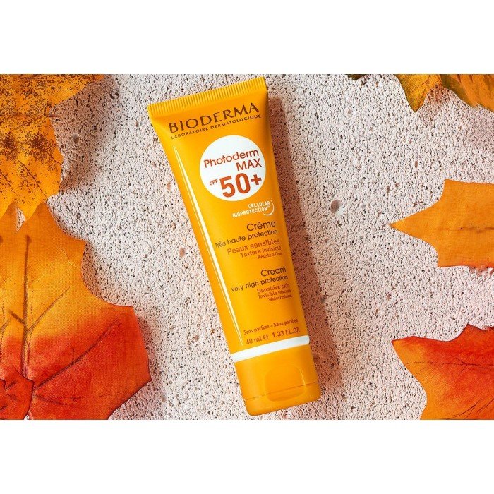 Bioderma Photoderm Max Cream SPF 50+ with an association of UVA/UVB filters, offers optimised protection against UV rays (sunburn, sun allergies, etc.) combined with an internal biological protection: the exclusive Cellu | Veela Beauty Bioderma Photoderm Max Cream SPF 50+ with an association of