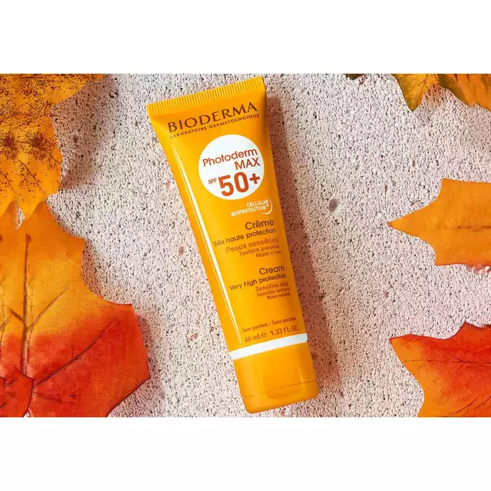 يوفر Bioderma Photoderm Max Cream SPF 50+ مع مجموعة من فلاتر UVA / UVB حماية مُحسّنة ضد الأشعة فوق البنفسجية (حروق الشمس وحساسية الشمس وما إلى ذلك) جنبًا إلى جنب مع حماية بيولوجية داخلية: براءة اختراع الحماية الحيوية ال | فييلا بيوتي | فييلا بيوتي