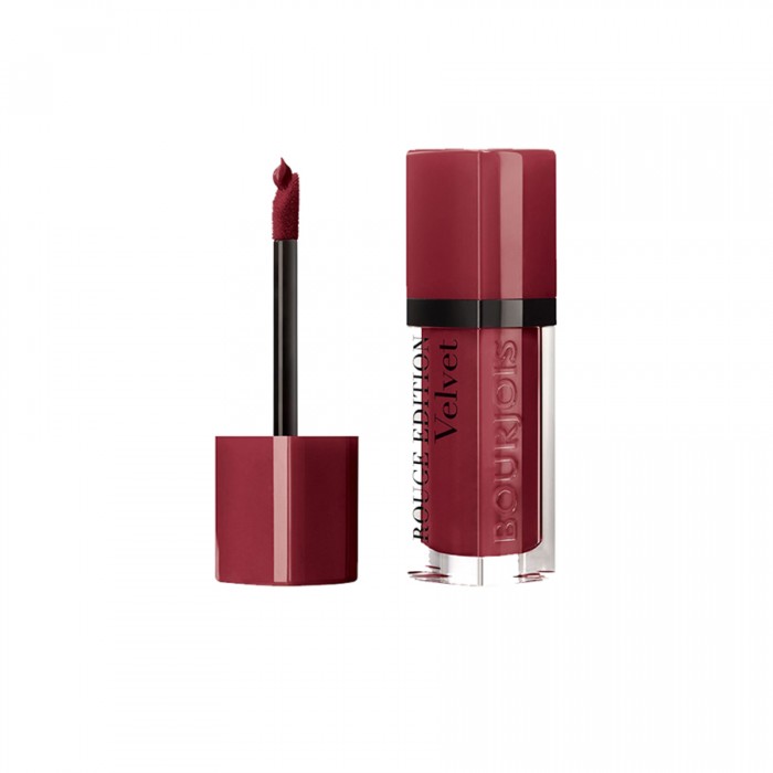 Soft flocked applicator Intense and comfortable matte colour up to 24-hour hold Enhanced formula with 1/4 of pure pigments that provide bold, intense colour Soft, melting texture with 1/4 velvet concentrate that leave | Veela Beauty | فييلا بيوتي