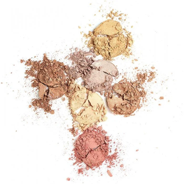 Bourjois Noha Highlight Palette -Light Catching Face Palette Of 6 Beautiful Shades Which Amplify The Glow -Shades Included: Soleil, Eclat, Sunset, Lumpier, Moonlight And le -Fine Powder Texture Enriched With Pearls Feels | Veela Beauty Bourjois Noha Highlight Palette | فييلا بيوتي