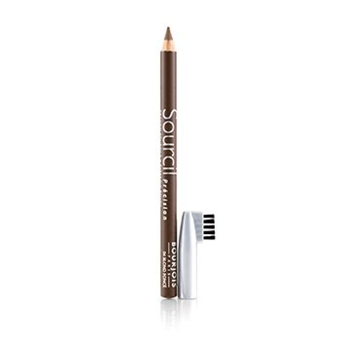 Well-groomed & defined brows Helps achieve perfectly groomed and shaped brows Soft texture allows for comfortable application Designed to easily blend with natural brow Long-lasting, up to 16-hour hold Available in | Veela Beauty | فييلا بيوتي