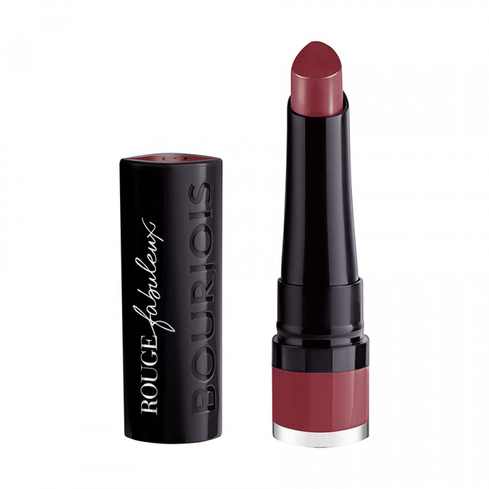 Soft matte lipstick in beautiful, deep colors that provides an elegant finish.
Easy to apply and comfortable on the lips
Long lasting, highly pigmented, intense hydration, moisturizing and maximum comfort formula. | Veela Beauty Soft matte lipstick in beautiful, deep colors that provides an elegant finish Lips | Veela Beauty