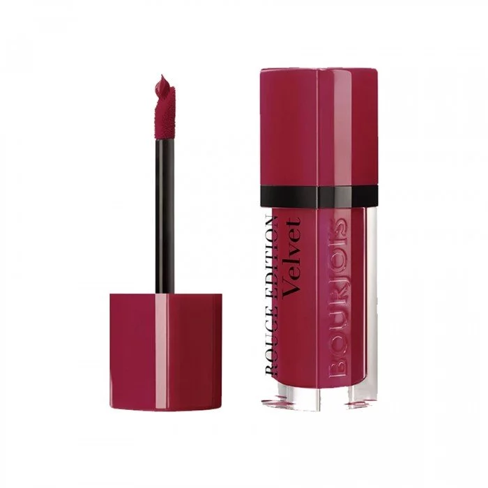 Soft flocked applicator Intense and comfortable matte colour up to 24-hour hold Enhanced formula with 1/4 of pure pigments that provide bold, intense colour Soft, melting texture with 1/4 velvet concentrate that leave | Veela Beauty | فييلا بيوتي