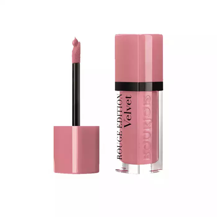 Soft flocked applicator Intense and comfortable matte colour up to 24-hour hold Enhanced formula with 1/4 of pure pigments that provide bold, intense colour Soft, melting texture with 1/4 velvet concentrate that leave | Veela Beauty | فييلا بيوتي