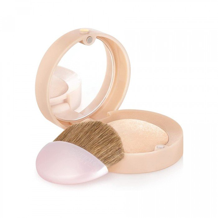 Universal pearly champagne shade to bring glow for all skin types and colors.
Allows to highlight features of face and sculpt it through strobing.
Soft and lightweight texture makes product easy to use.
Adds a natural he | Veela Beauty Universal pearly champagne shade to bring glow for all skin