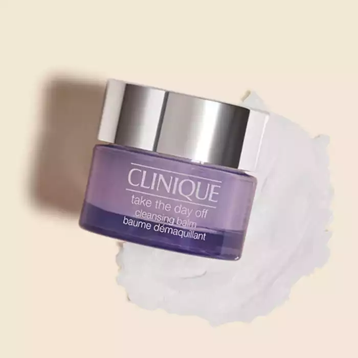 Lightweight Makeup Remover Quickly Dissolves Tenacious Eye