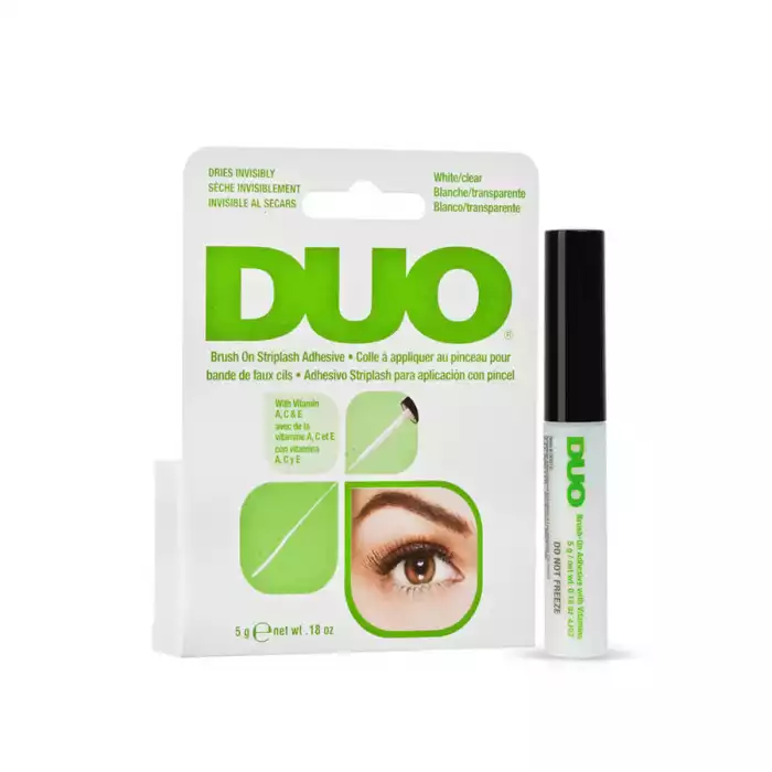 Duo Brush On Adhesive With Vitamins 5g green DUO Brush-On Adhesive with Vitamins | Veela Beauty