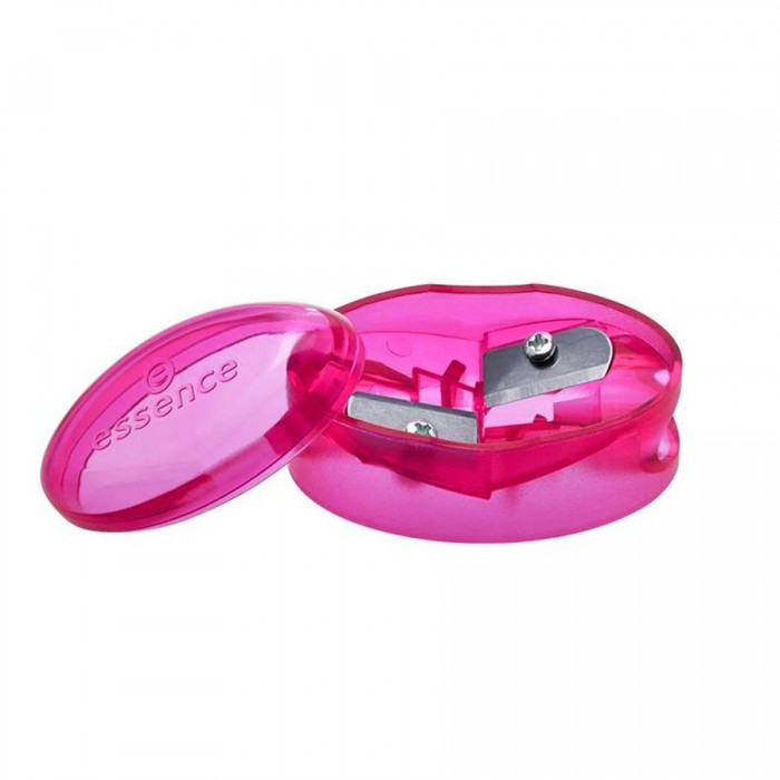 Tip top! The handy sharpener has two sides - for thin and jumbo pencils! This way, you can sharpen all your cosmetics pencils in a flash so that they are wonderfully pointy and ready for your next styling session! | Veela Beauty Tip top | فييلا بيوتي