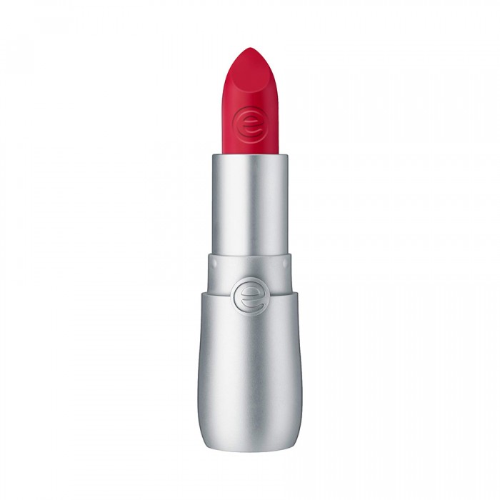 We love matte! The innovative texture unites matte colour with a pleasant feeling on the lips. Thanks to the high pigmentation, the lipstick has a strong colour-dispersion, while the creamy texture offers semi-matte resu | Veela Beauty We love matte | فييلا بيوتي