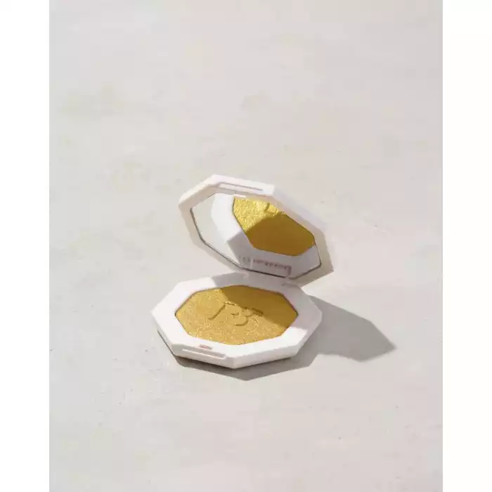 Fenty Beauty Killawatt Highlighter Trophy Wife 8g
Fenty Beauty Killawatt Highlighter - Trophy Wife (8g)
DETAILSCreamy Fenty Beauty Killawatt Highlighter Trophy Wife 8g
Fenty Beauty Killawatt Highlighter - Trophy Wife (8g)
DETAILSCreamy