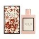 Bloom (Eau de Parfum) هو عطر من Gucci تم إصدار العطر في عام 2017. مناسب لفصل الصيف وأمبير. الربيع ، موصى به للارتداء اليومي. مكونات هذا العطر تتناسب مع شخصية رومانسية (حالمة) الرائحة زهرية - كريمية. Gucci Bloom عبارة عن | فييلا بيوتي Bloom (Eau de Parfum) هو عطر من Gucci تم