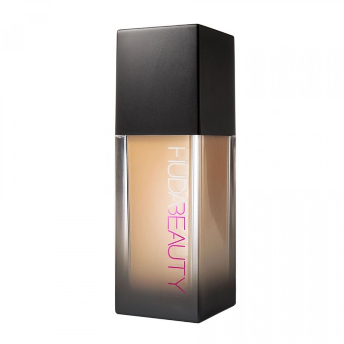 Huda Beauty Faux filter Foundation Latte 300N,Hides flaws