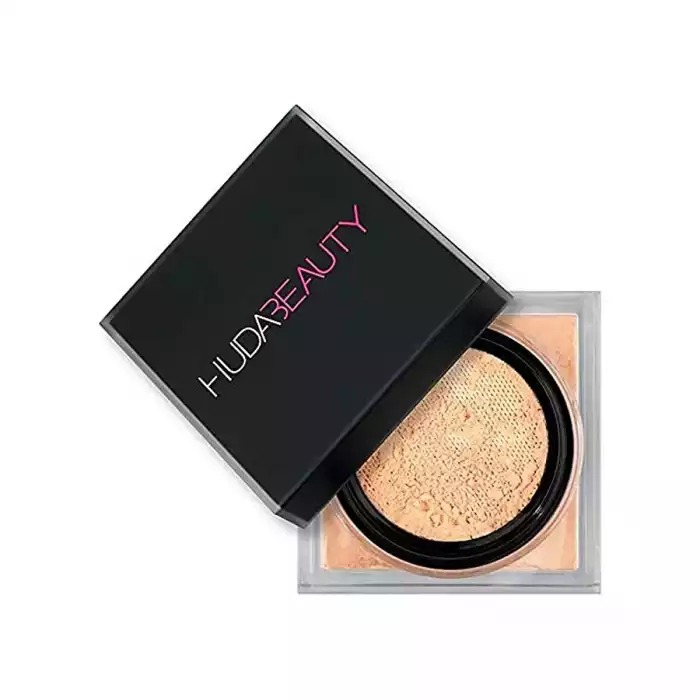 Huda Beauty Easy Bake Loose Powder Banna Bread | Veela Huda Beauty Easy Bake Loose Powder Banna Bread | Veela