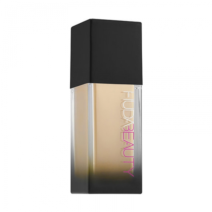 Huda beauty faux filter foundation vanilla -The clever fluid foundation blends seamlessly with skin and dries to a matte powder that looks radiant and isnt dry or lumpy. - Enriched with good-for-your-skin ingredients li | Veela Beauty Huda Beauty Faux filter Foundation Vanilla 120B,Hides flaws