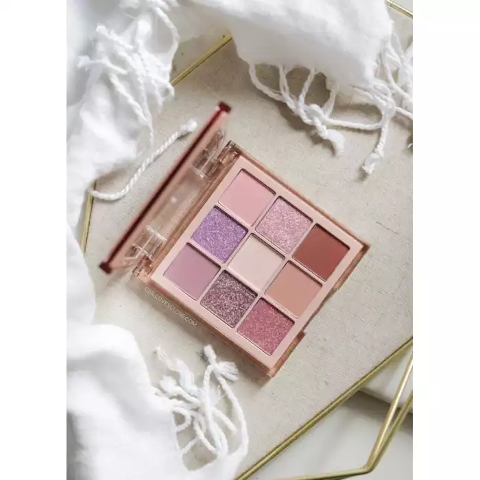 Huda Beauty Light Nude Obsessions Eyeshadow Palette,Is easy Huda Beauty Light Nude Obsessions Eyeshadow Palette,Is easy