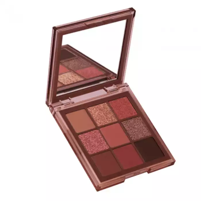 Huda Beauty Rich Nude Obsessions Eyeshadow Palette -A mini eyeshadow palette featuring nine variations of the sexiest nude shades designed to be worn by everyone. -Created to suit every skin tone and eye color, each p | Veela Beauty Huda Beauty Rich Nude Obsessions Eyeshadow Palette,Is easy