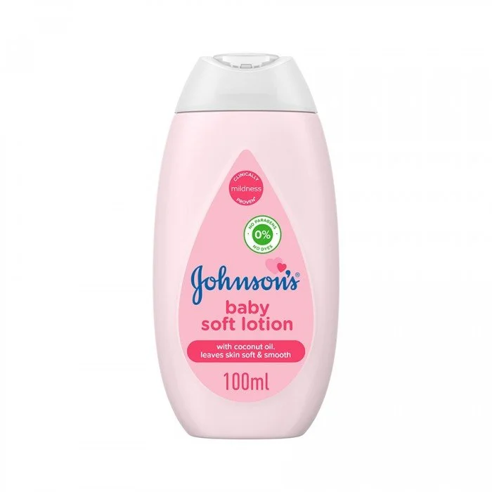 With coconut oil.
Leaves skin soft & smooth after just 1 use.
Pure and gentle daily care.
Nourishes babys skin for 24 hours.
Free from parabens, dyes & Phthalates.
hypoallergenic.
Johnsons Baby Lotion is a classic stapl | Veela Beauty With coconut oil | فييلا بيوتي