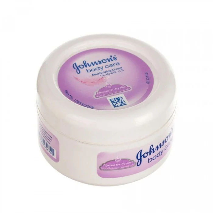 Johnsons Body Care Moisturizing Cream For Dry Skin