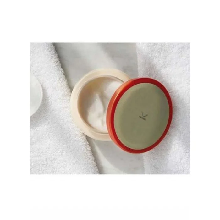Kerastase Paris Nutritive Hair Balm For Severly Dry Hair 150ml
Hair moisturizer
Nourishes the scalp
Strengthens hair strands from within
Gives your hair shine and softness
Suitable for dry hair
It has a creamy texture
Pr | Veela Beauty Kerastase Paris Nutritive Hair Balm For Severly Dry Hair