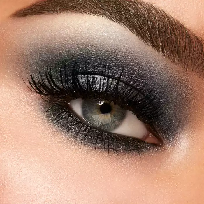 Volume-Enhancing Mascara, In An Exclusive Water-Resistant Formula.Ideal For:Instantly Open Eyes Enhanced By An Extraordinary, Magnetic, Smudge-Proof Look! It’S Special Because:- The Unique Spiral Applicator Works In Comb | Veela Beauty Volume-Enhancing Mascara, In An Exclusive Water-Resistant
