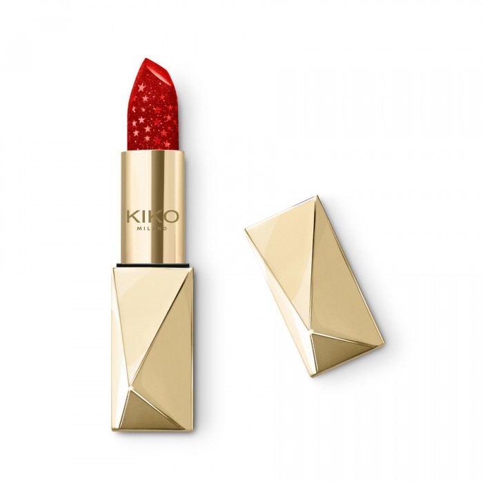 Metallic-finish lipstick with glitter. Ideal for: astonishing with an ultra-sparkly lip look. It’s special because: - it’s the new must-have for the holidays that provide comfortable wear thanks to its creamy texture; | Veela Beauty Metallic-finish lipstick with glitter | فييلا