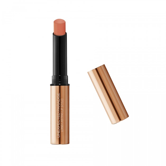 Matte no-transfer lipstick tested to last up to 12 hours. Ideal for: giving the lips an irresistible ultra-matte velvety finish, from sunrise to sunset. It’s special because: -it has a no-transfer texture that’s cream | Veela Beauty Matte no-transfer lipstick tested to last up to 12 hours |