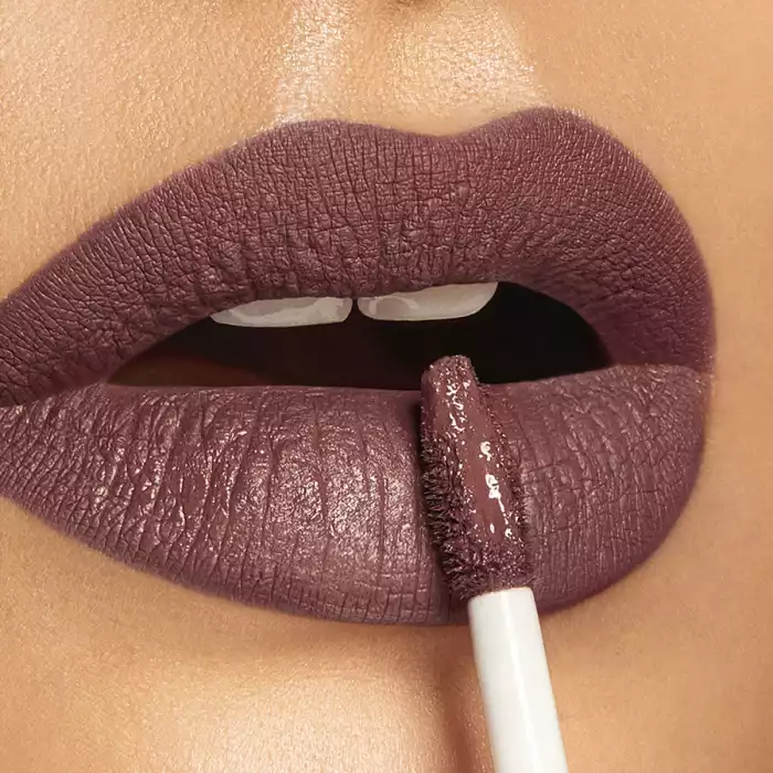 From KIKO MILANO comes the new Instant Colour Matte Liquid Lip Colour. An ultra-matte liquid lipstick with a fluid, velvety texture, richly pigmented for pure, high-intensity colour. Its formula, enriched with vegetable | Veela Beauty From KIKO MILANO comes the new Instant Colour Matte Liquid