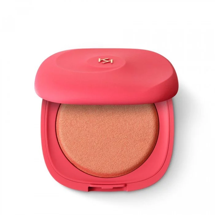 Ultra-pigmented blush with a radiant finish. Ideal for: enhancing the facial features, brightening the complexion and creating touches of light and depth It’s special because: - the exclusive soft, bouncy texture, sen | Veela Beauty Ultra-pigmented blush with a radiant finish | فييلا