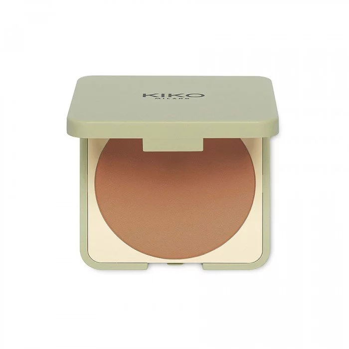 -Matte finishes a compact bronzer for a natural tanned look. Its special because: - its green formula, with 98% of ingredients derived from raw materials of natural origin, is enriched with rice starch, avocado oil, and | Veela Beauty -Matte finishes a compact bronzer for a natural tanned look