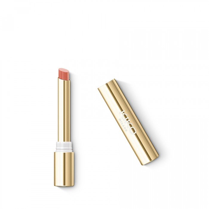 Glamorous creamy lipstick with a radiant finish |