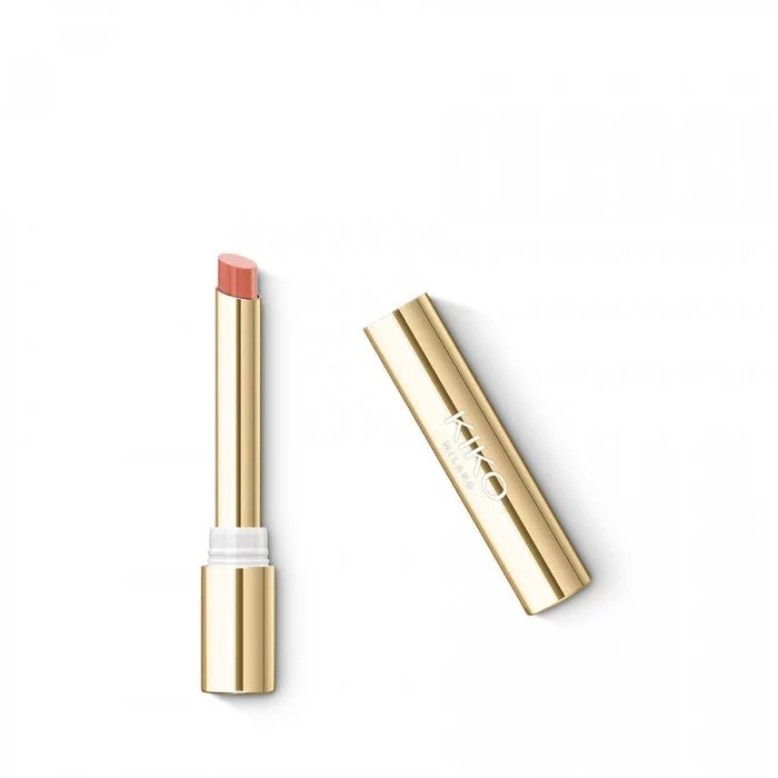 Glamorous creamy lipstick with a radiant finish. Ideal for: sparkling and flawless lips! It’s special because: - its special texture envelops the lips in an extreme feeling of comfort, leaving a light veil of colour w | Veela Beauty Glamorous creamy lipstick with a radiant finish |