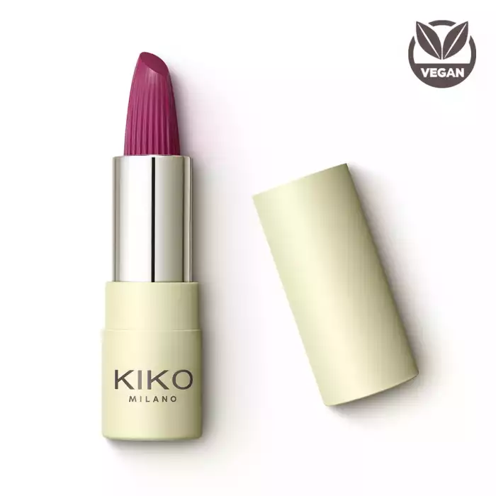 Nourishing creamy lipstick Vegan product containing 89% of ingredients derived from raw materials of natural origin. Ideal for: giving your lips a radiant finish for a smile that shines as bright as the Mediterranean! | Veela Beauty Nourishing creamy lipstick | فييلا بيوتي