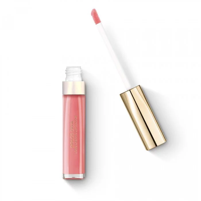 10-hour hold water-resistant liquid lipstick with a matte