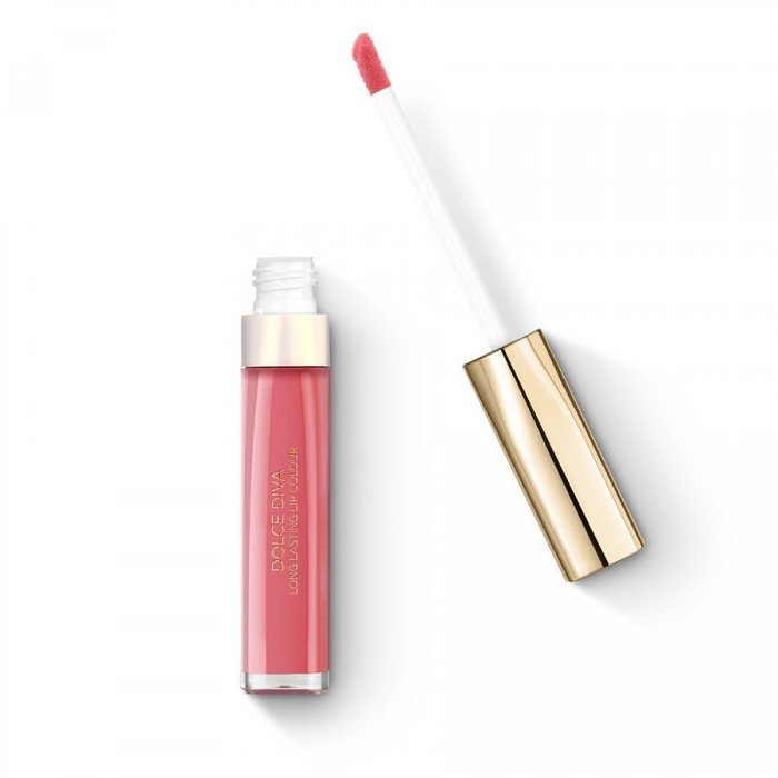 10-hour hold water-resistant liquid lipstick with a matte