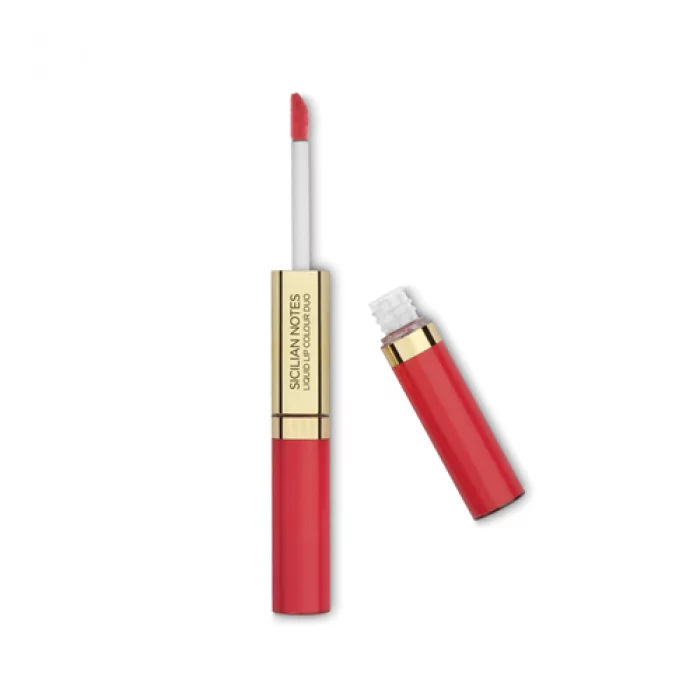 Liquid lipstick lasting up to 8 hours*, in two finishes: