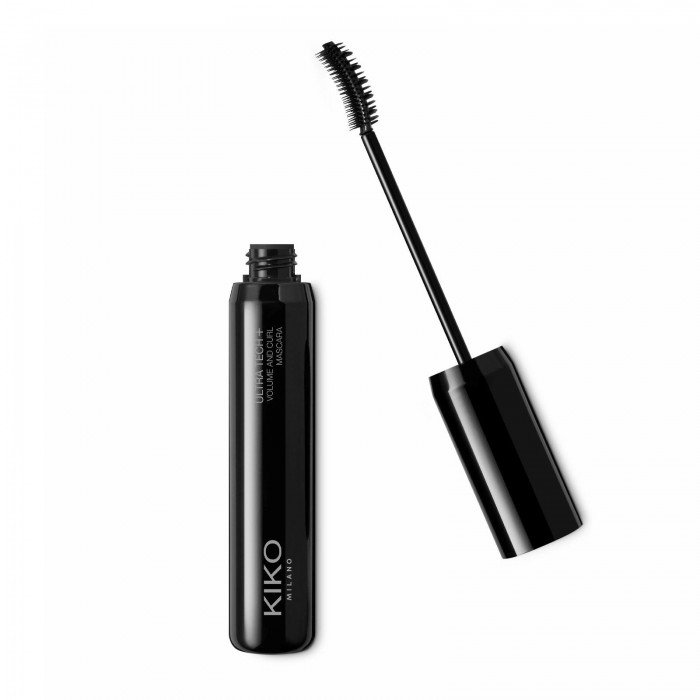 Volume and curl-enhancing mascara, for fanned-out lashes |