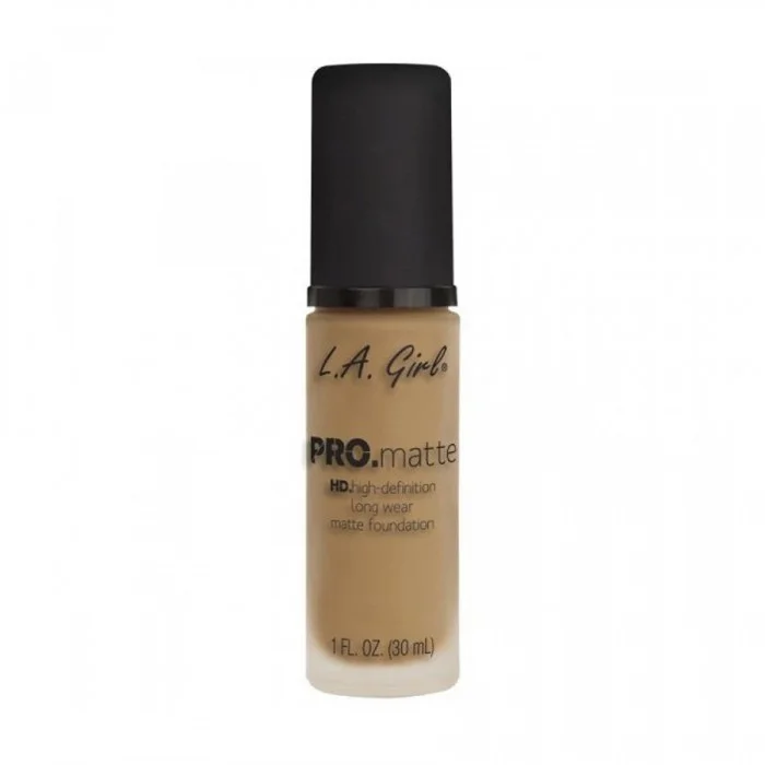 L.A. Girl Hd Pro Matte Foundation Medium Beige Glm 675 مع لمسة نهائية ناعمة وشبيهة بالجلد