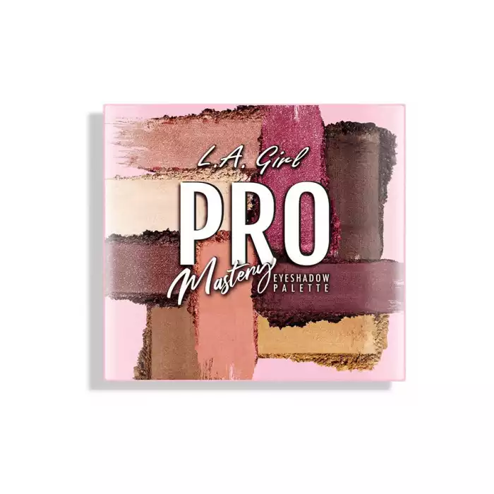 Sweep lighter shade across the entire eyelid from the lash line. Apply darker shade along the crease to the outer corner of the lid. Other ingredients | Veela Beauty Sweep lighter shade across the entire eyelid from the lash