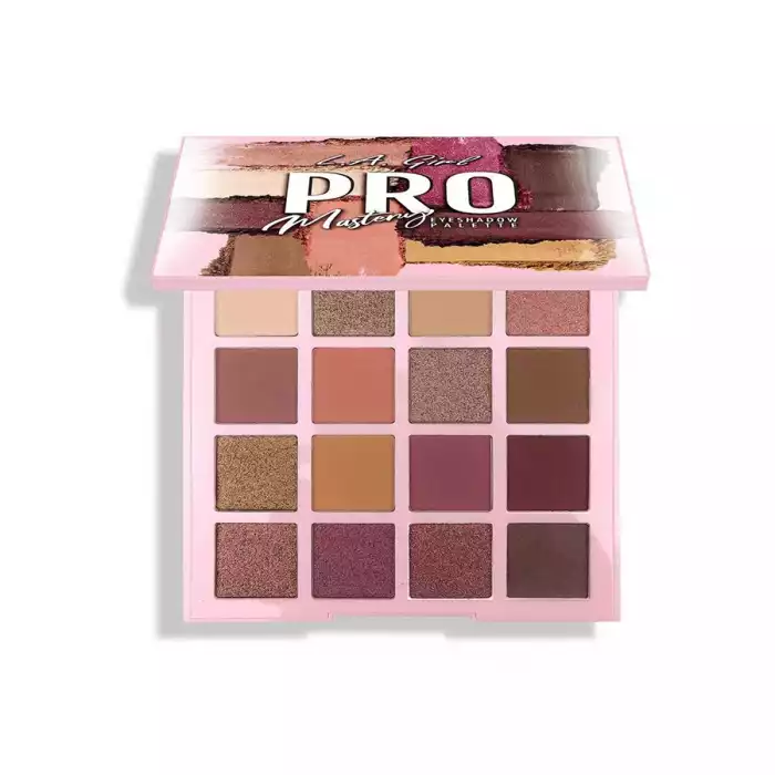 Sweep lighter shade across the entire eyelid from the lash line. Apply darker shade along the crease to the outer corner of the lid. Other ingredients | Veela Beauty Sweep lighter shade across the entire eyelid from the lash