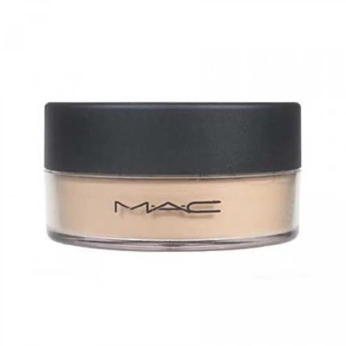 An incredibly lightweight, ultra-fine & supersheer loose powder offers a sheer micro-fine matte finish and perfect color sets, creates the most comfortable wear provides touch finish to your face perfectly makeup availab | Veela Beauty | فييلا بيوتي