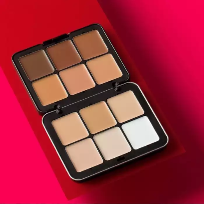 Make Up For Ever Ultra HD Invisible Cover Cream Foundation Make Up For Ever has created two shades of natural beige to